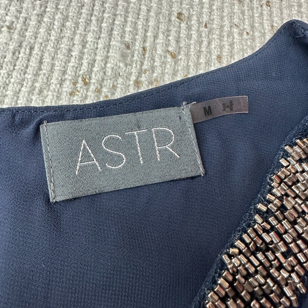 ASTR THE LABEL Sleeveless Navy Beaded Embellished Top | Size Medium - Picture 7 of 9